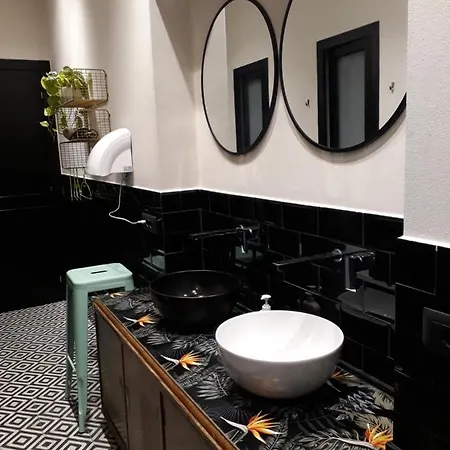 5 Terre Backpackers Hostel